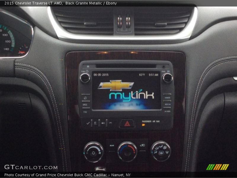Black Granite Metallic / Ebony 2015 Chevrolet Traverse LT AWD