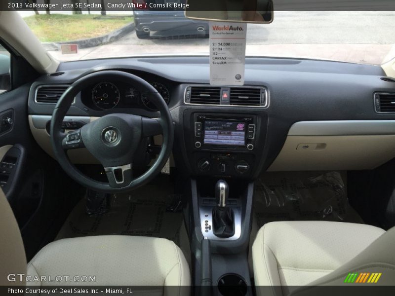 Candy White / Cornsilk Beige 2013 Volkswagen Jetta SE Sedan