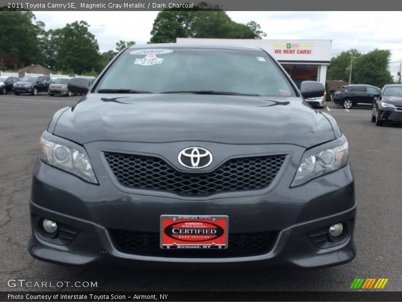 Magnetic Gray Metallic / Dark Charcoal 2011 Toyota Camry SE