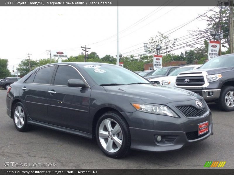 Magnetic Gray Metallic / Dark Charcoal 2011 Toyota Camry SE