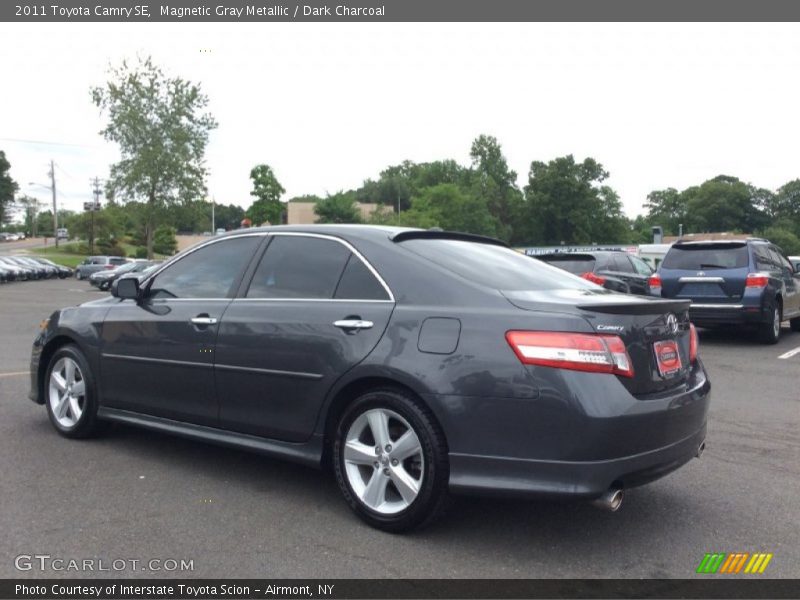 Magnetic Gray Metallic / Dark Charcoal 2011 Toyota Camry SE