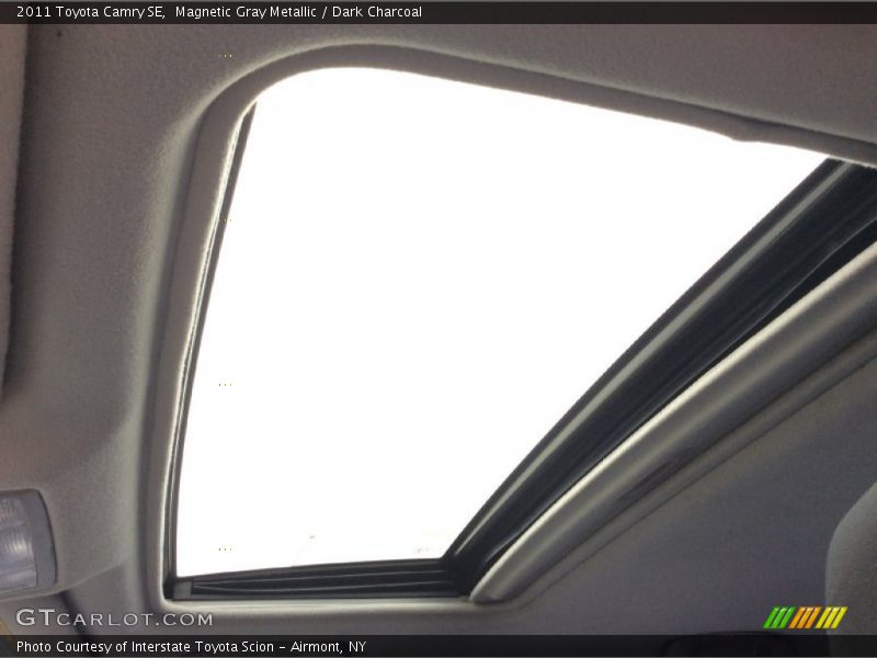 Magnetic Gray Metallic / Dark Charcoal 2011 Toyota Camry SE