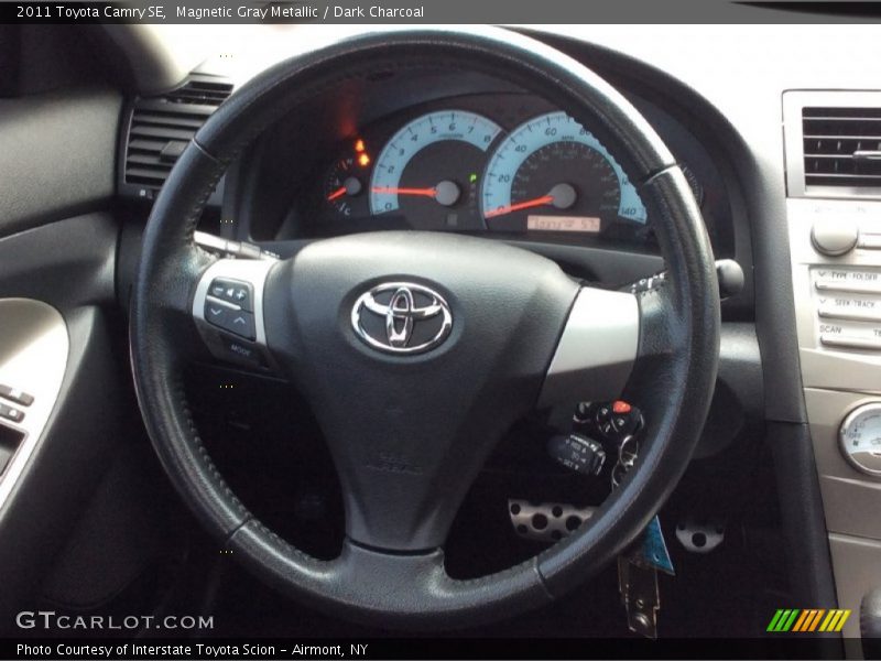 Magnetic Gray Metallic / Dark Charcoal 2011 Toyota Camry SE