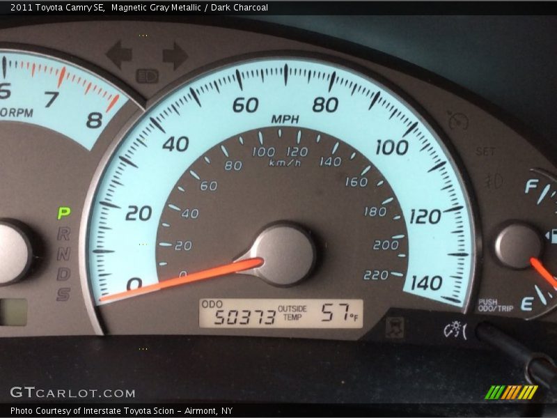 Magnetic Gray Metallic / Dark Charcoal 2011 Toyota Camry SE