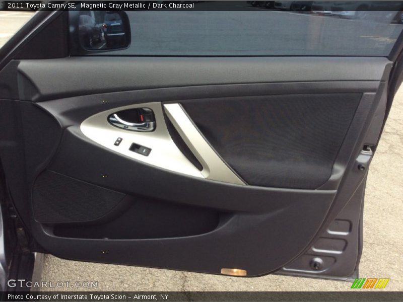 Magnetic Gray Metallic / Dark Charcoal 2011 Toyota Camry SE