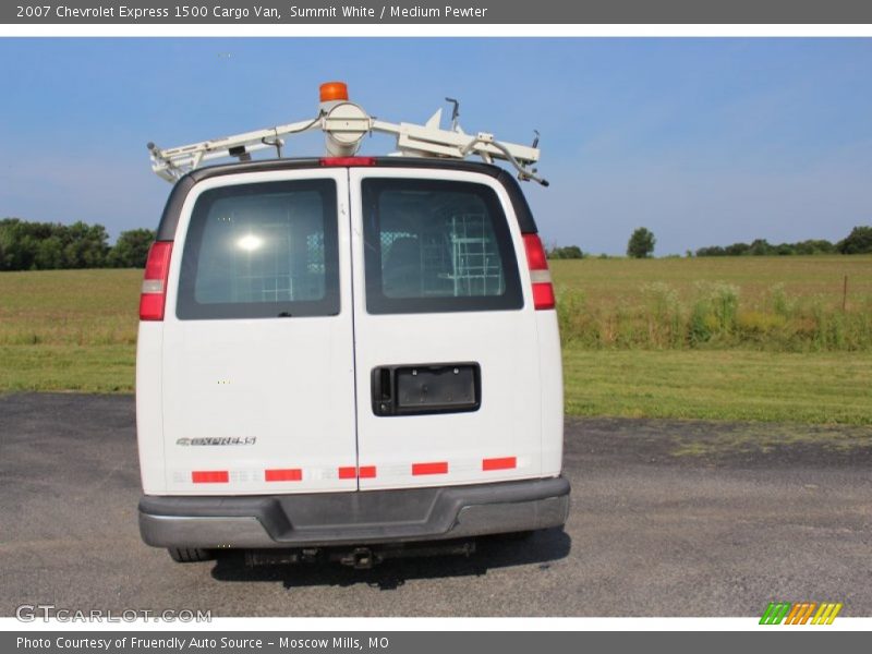 Summit White / Medium Pewter 2007 Chevrolet Express 1500 Cargo Van