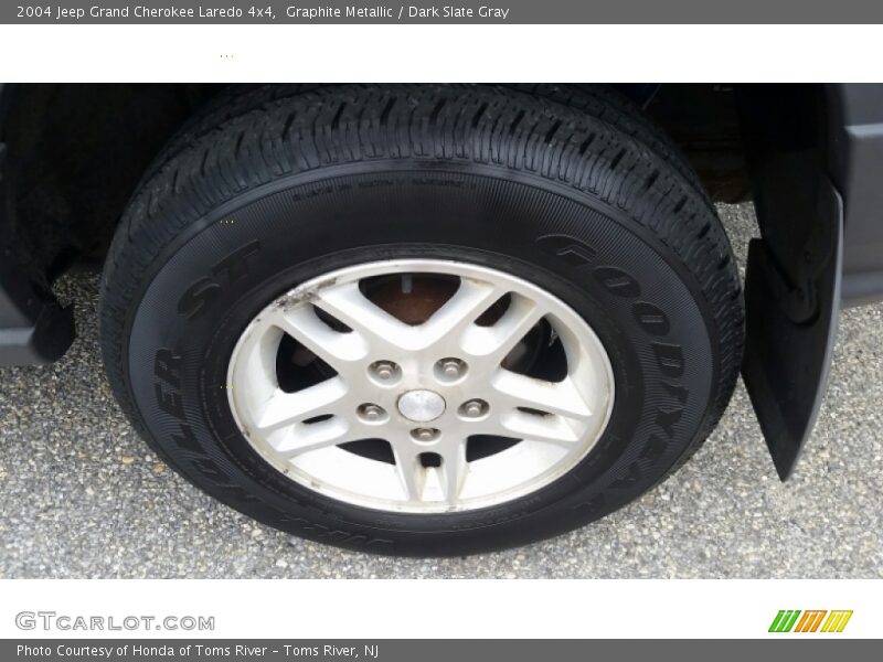 Graphite Metallic / Dark Slate Gray 2004 Jeep Grand Cherokee Laredo 4x4