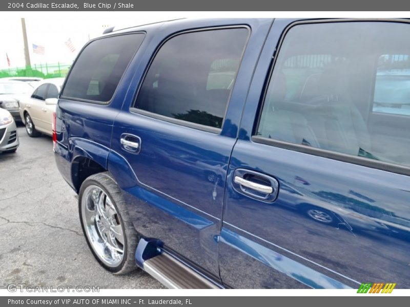 Blue Chip / Shale 2004 Cadillac Escalade
