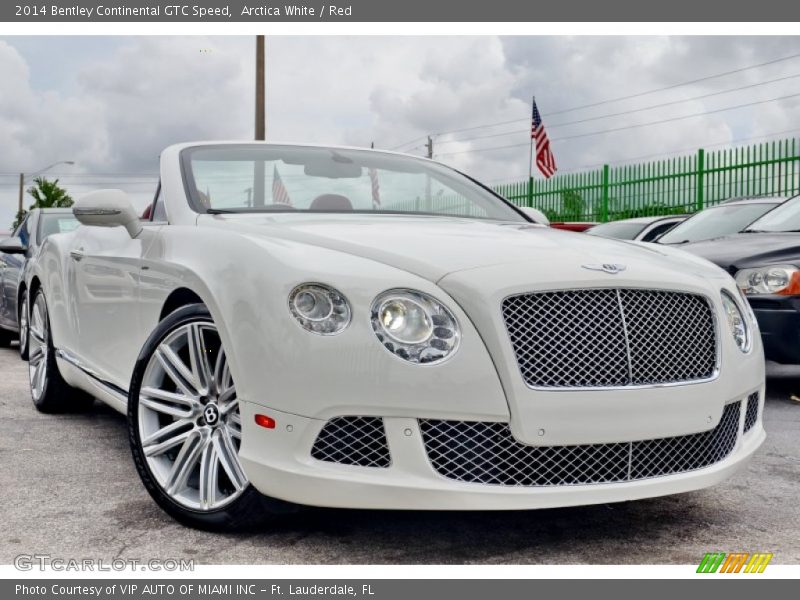 Front 3/4 View of 2014 Continental GTC Speed