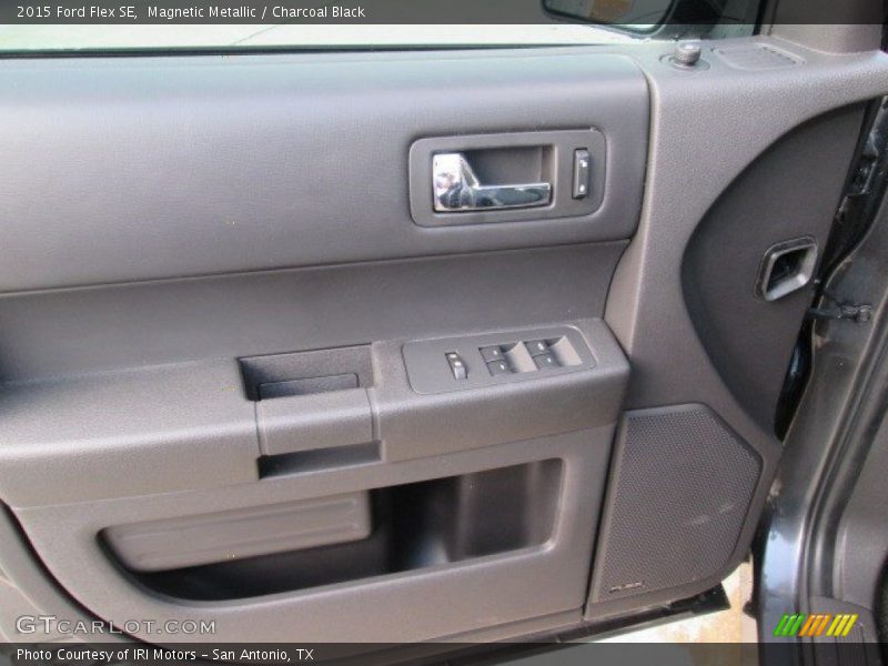 Magnetic Metallic / Charcoal Black 2015 Ford Flex SE