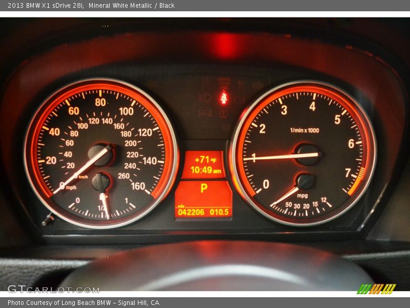 Mineral White Metallic / Black 2013 BMW X1 sDrive 28i