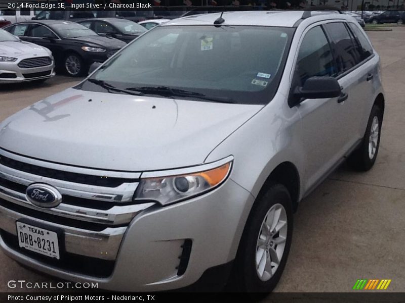 Ingot Silver / Charcoal Black 2014 Ford Edge SE