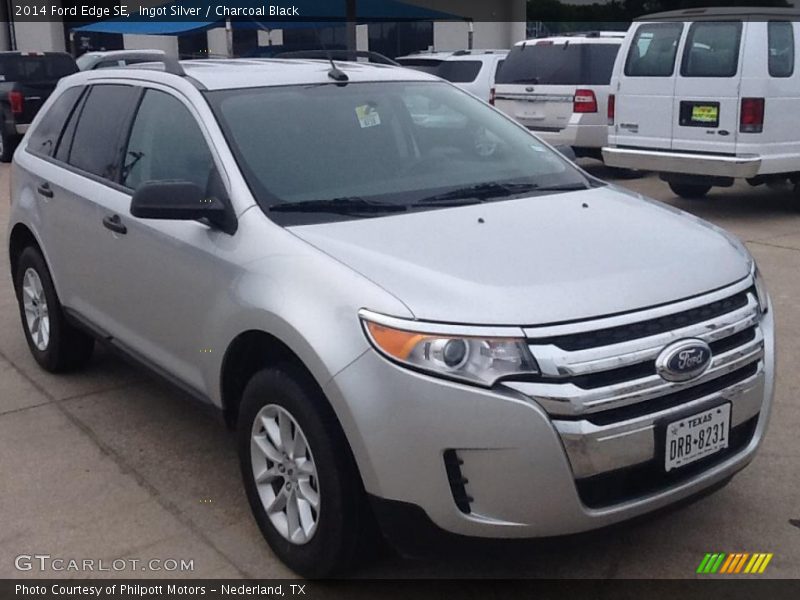 Ingot Silver / Charcoal Black 2014 Ford Edge SE
