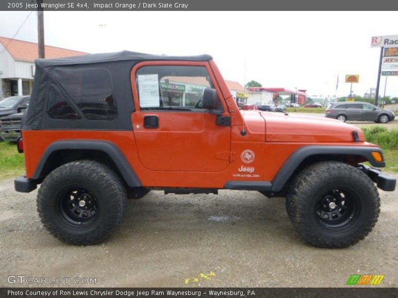 Impact Orange / Dark Slate Gray 2005 Jeep Wrangler SE 4x4