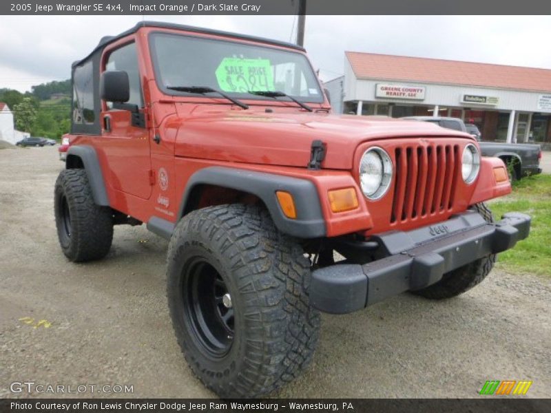 Impact Orange / Dark Slate Gray 2005 Jeep Wrangler SE 4x4
