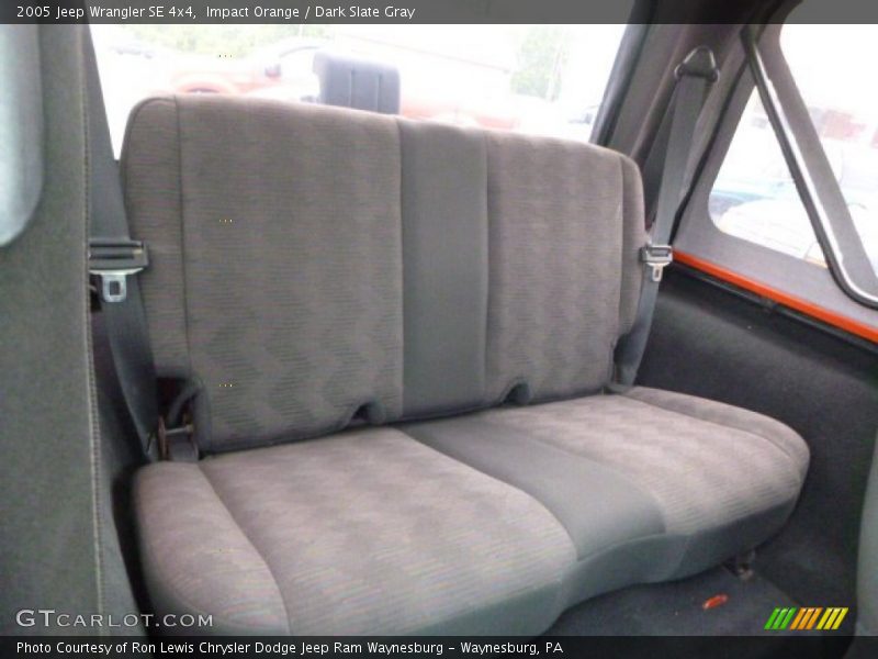 Impact Orange / Dark Slate Gray 2005 Jeep Wrangler SE 4x4