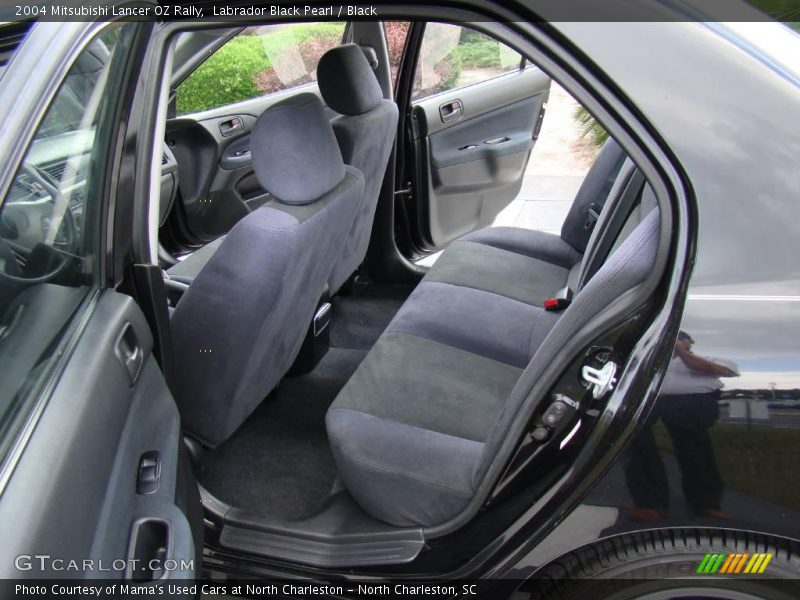 Labrador Black Pearl / Black 2004 Mitsubishi Lancer OZ Rally