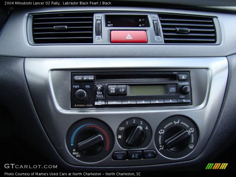 Labrador Black Pearl / Black 2004 Mitsubishi Lancer OZ Rally