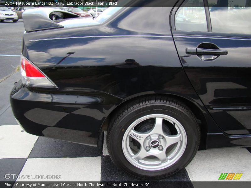 Labrador Black Pearl / Black 2004 Mitsubishi Lancer OZ Rally