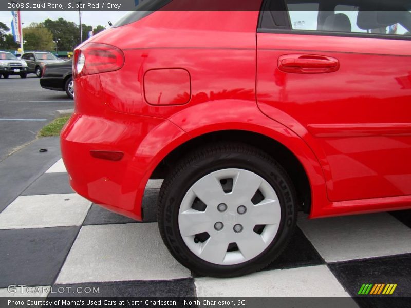 Super Red / Grey 2008 Suzuki Reno