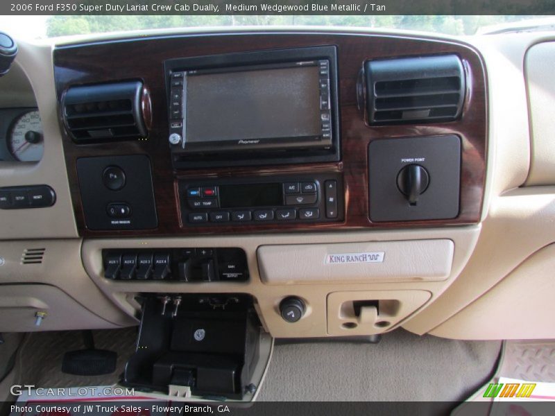 Medium Wedgewood Blue Metallic / Tan 2006 Ford F350 Super Duty Lariat Crew Cab Dually