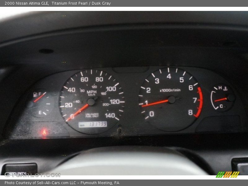 Titanium Frost Pearl / Dusk Gray 2000 Nissan Altima GLE