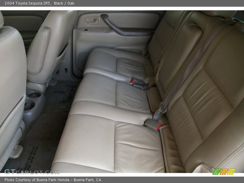Black / Oak 2004 Toyota Sequoia SR5