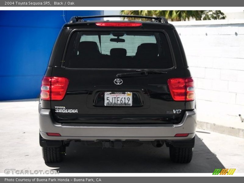 Black / Oak 2004 Toyota Sequoia SR5