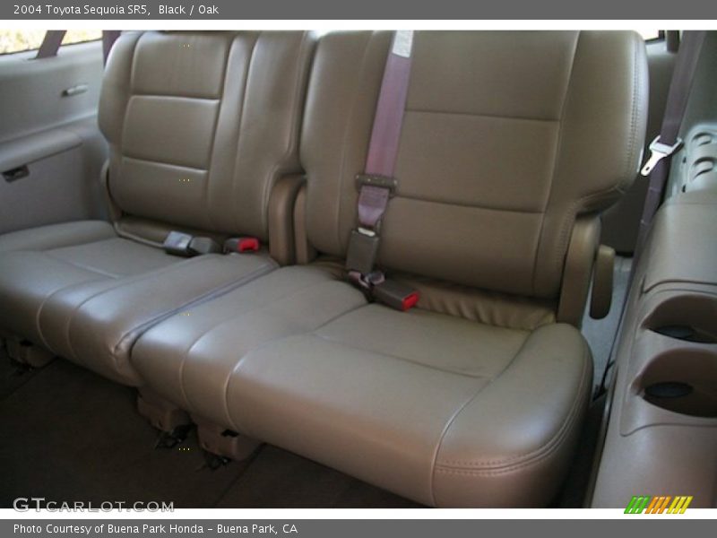 Black / Oak 2004 Toyota Sequoia SR5