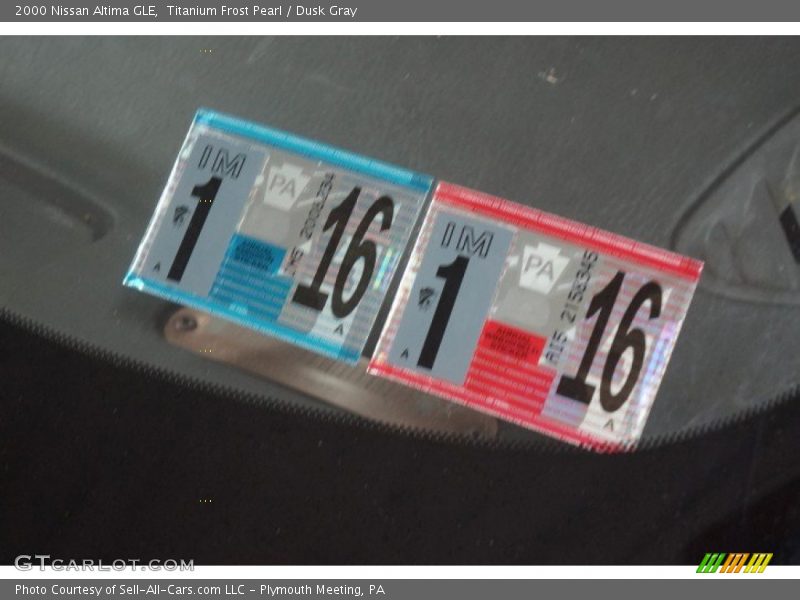 Titanium Frost Pearl / Dusk Gray 2000 Nissan Altima GLE