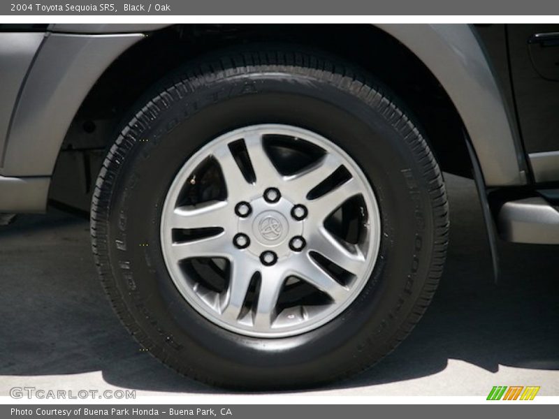 Black / Oak 2004 Toyota Sequoia SR5