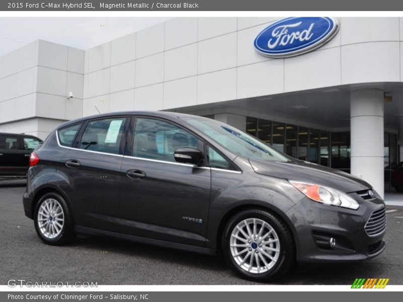 Front 3/4 View of 2015 C-Max Hybrid SEL