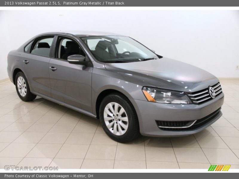 Platinum Gray Metallic / Titan Black 2013 Volkswagen Passat 2.5L S