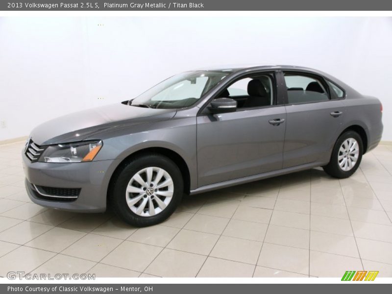 Platinum Gray Metallic / Titan Black 2013 Volkswagen Passat 2.5L S