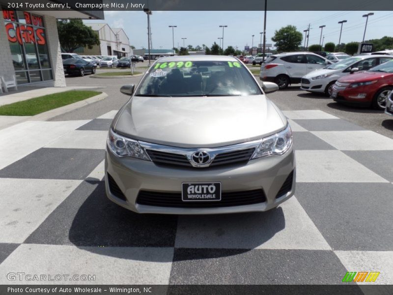 Champagne Mica / Ivory 2014 Toyota Camry L