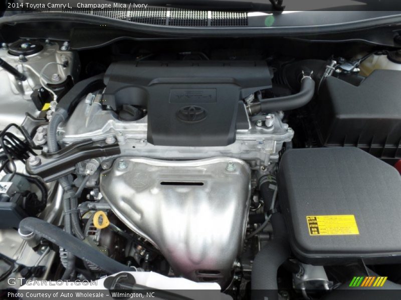 Champagne Mica / Ivory 2014 Toyota Camry L
