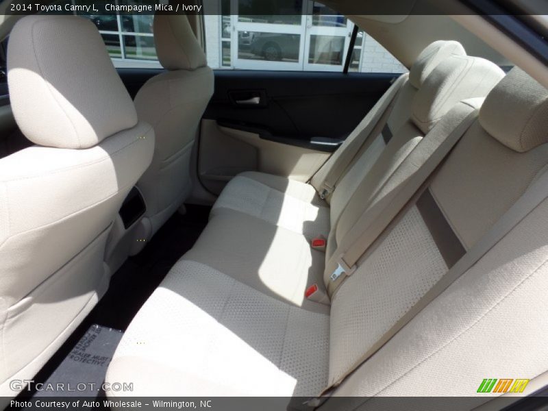 Champagne Mica / Ivory 2014 Toyota Camry L