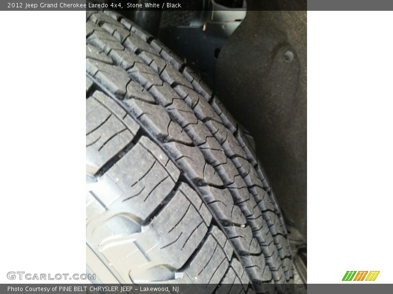 Stone White / Black 2012 Jeep Grand Cherokee Laredo 4x4