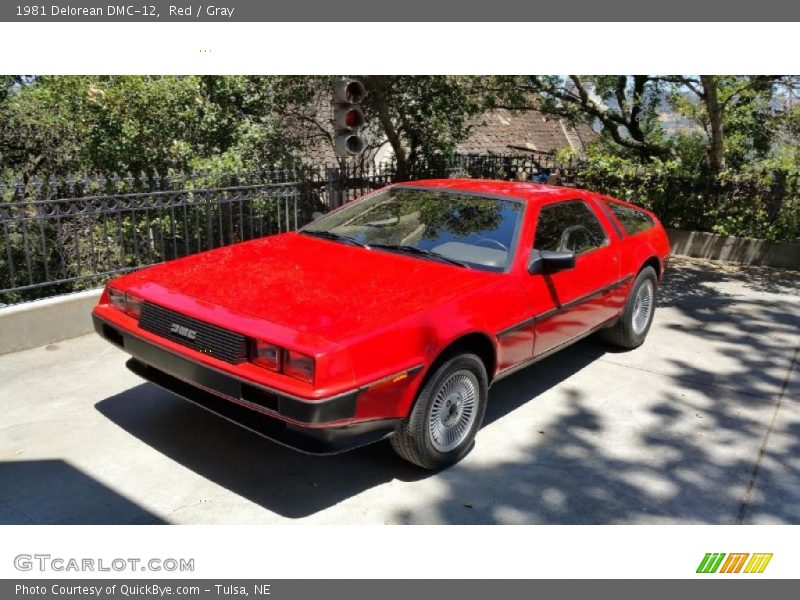 Front 3/4 View of 1981 DMC-12 