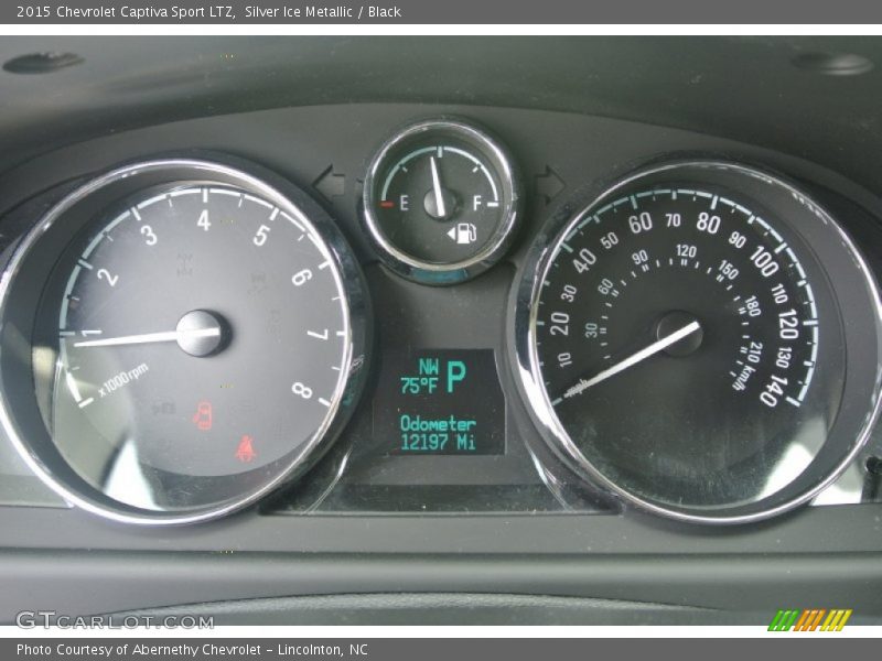 Silver Ice Metallic / Black 2015 Chevrolet Captiva Sport LTZ