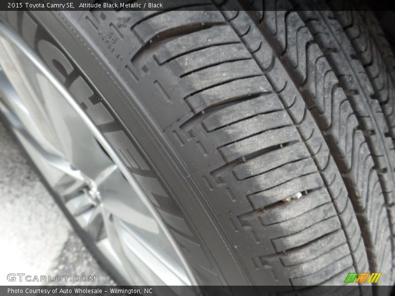 Attitude Black Metallic / Black 2015 Toyota Camry SE
