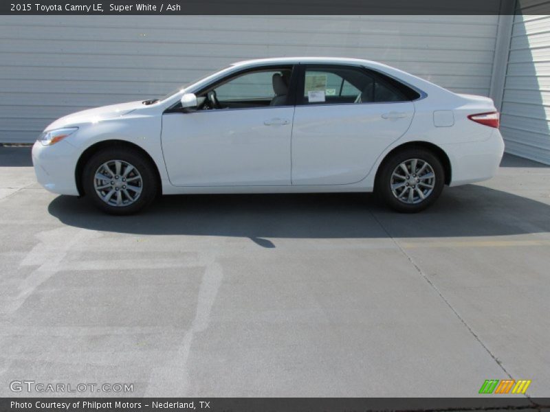 Super White / Ash 2015 Toyota Camry LE
