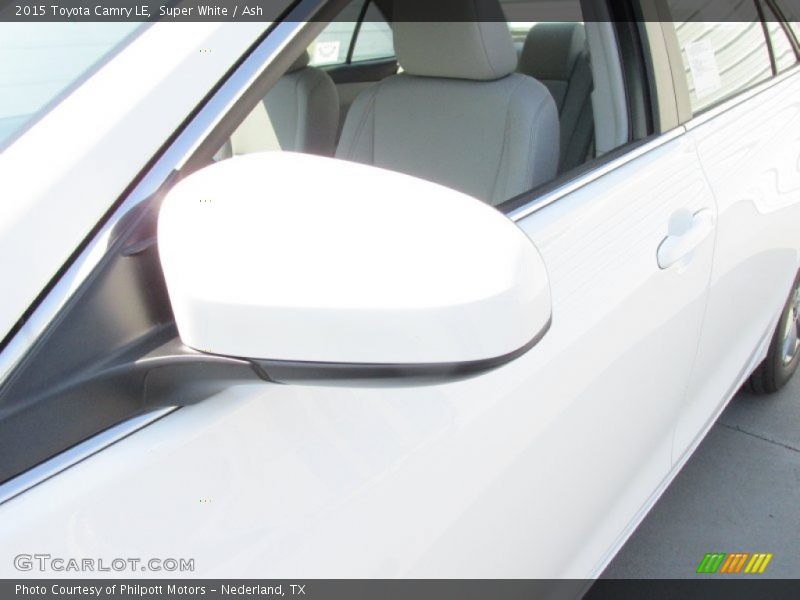 Super White / Ash 2015 Toyota Camry LE