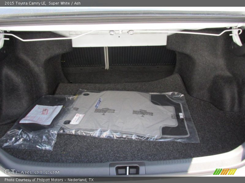 Super White / Ash 2015 Toyota Camry LE