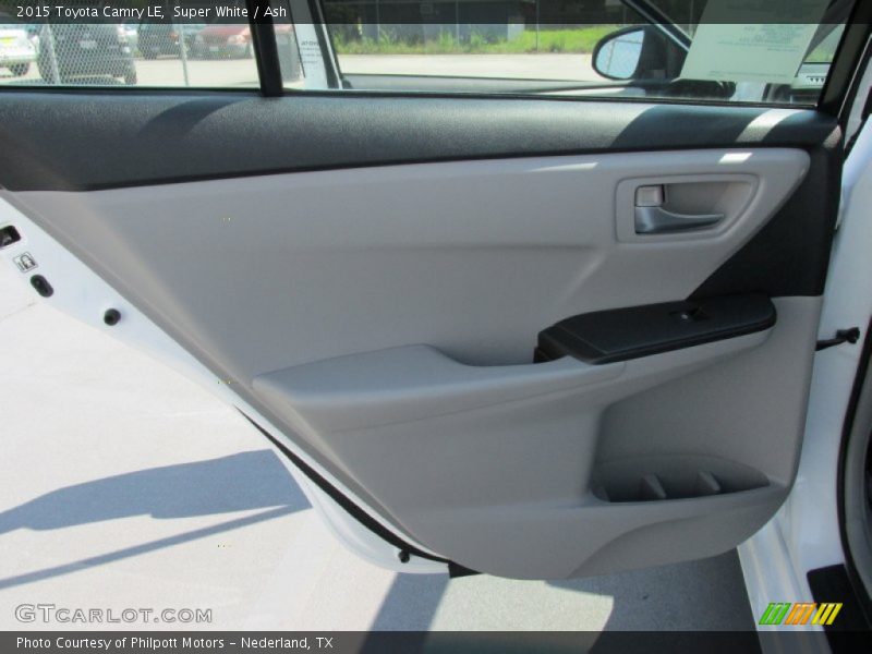 Super White / Ash 2015 Toyota Camry LE