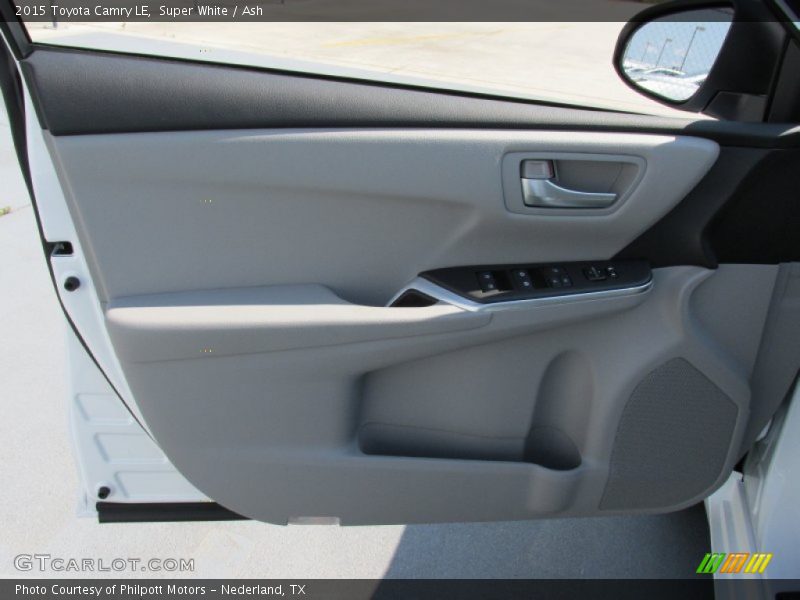 Super White / Ash 2015 Toyota Camry LE