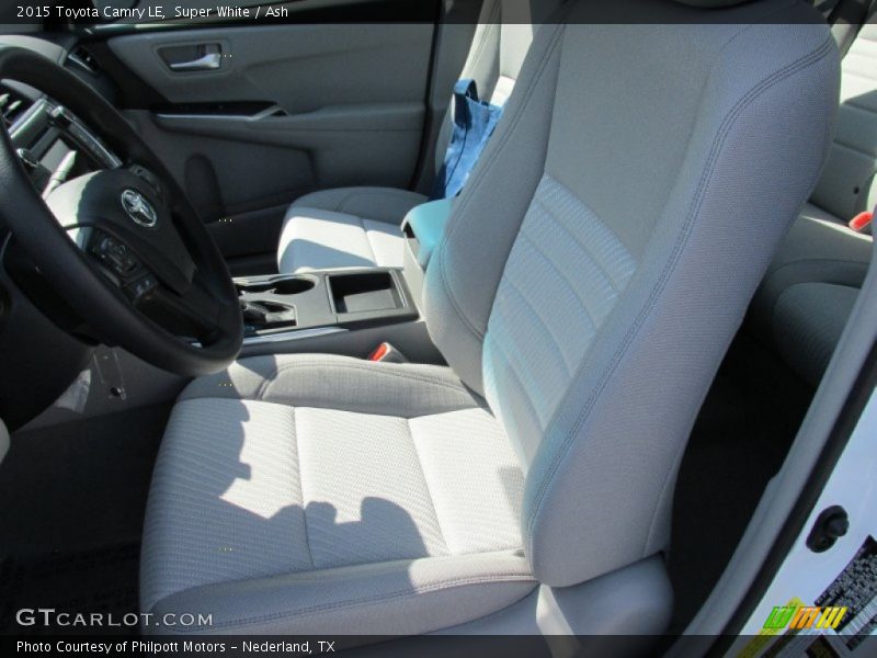 Super White / Ash 2015 Toyota Camry LE