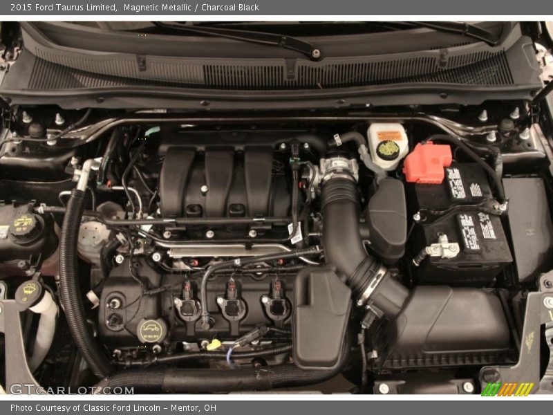 Magnetic Metallic / Charcoal Black 2015 Ford Taurus Limited