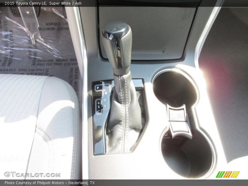 Super White / Ash 2015 Toyota Camry LE