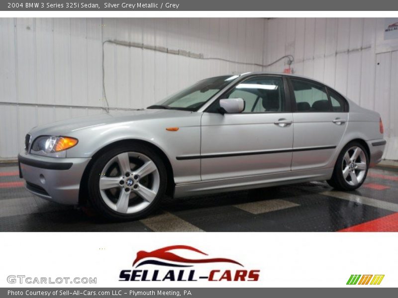 Silver Grey Metallic / Grey 2004 BMW 3 Series 325i Sedan